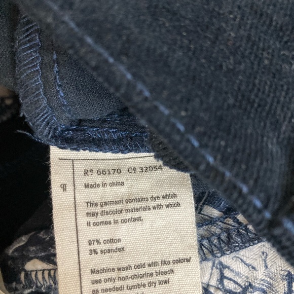 Dark navy blue pants. - Picture 4 of 6